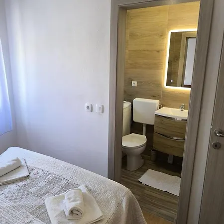 Lala 3* Primošten
