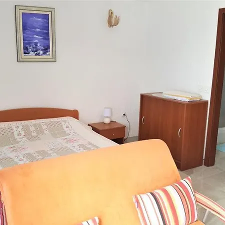 Lala Guest house 3*